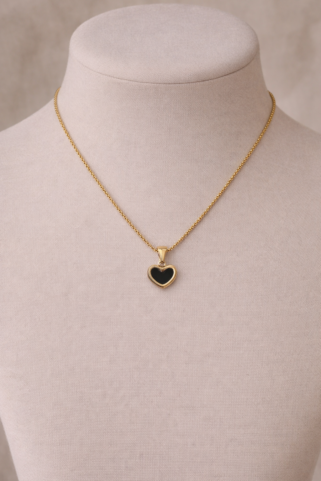 Heart pendent