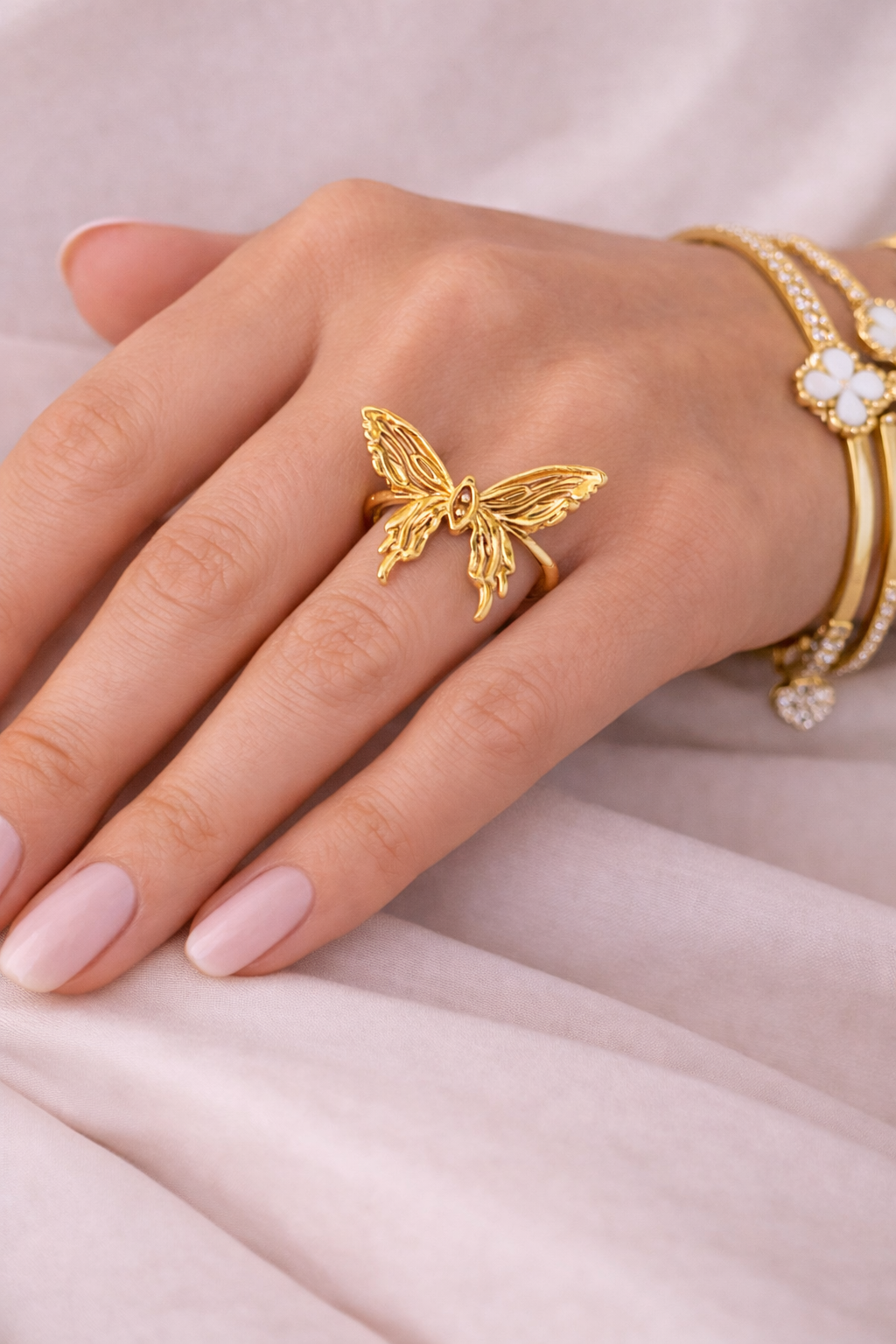 Butterfly ring