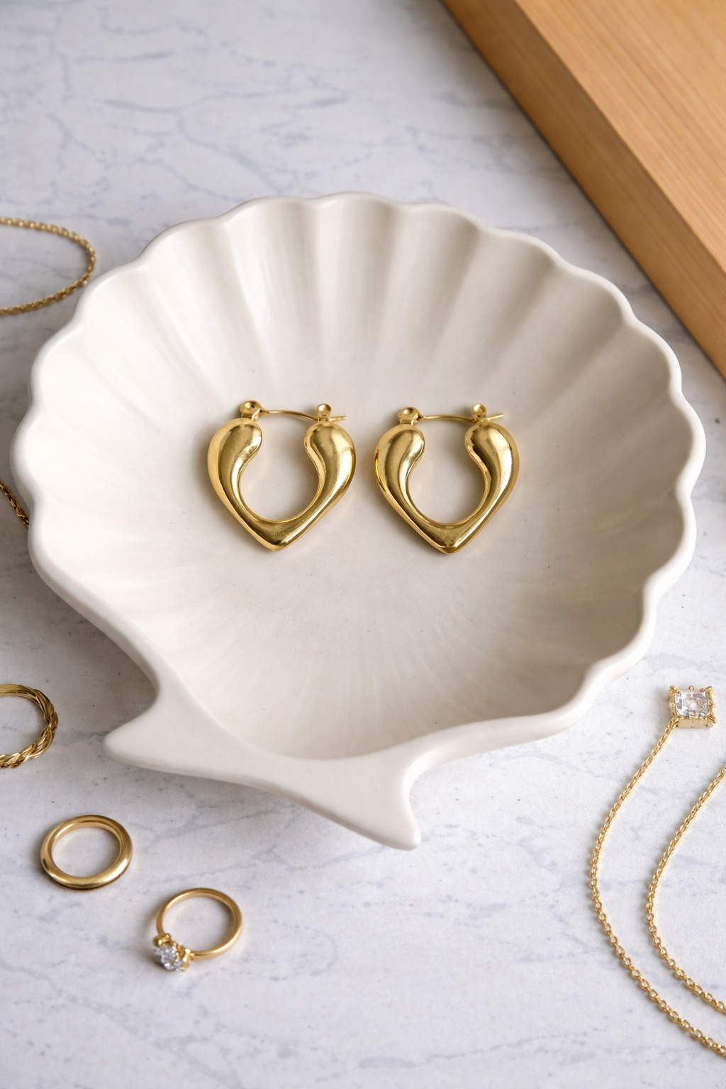 Smooth heart chunky hoops