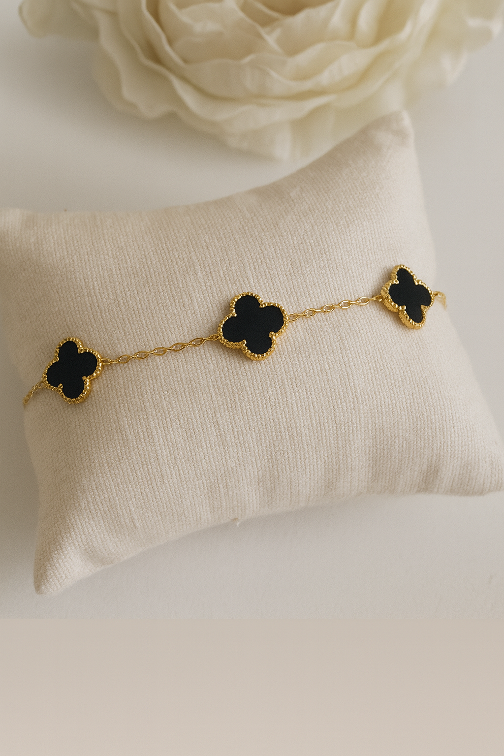 Black clover bracelet