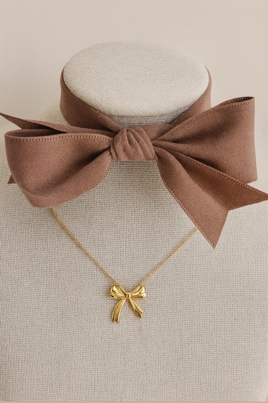 Med bow pendent